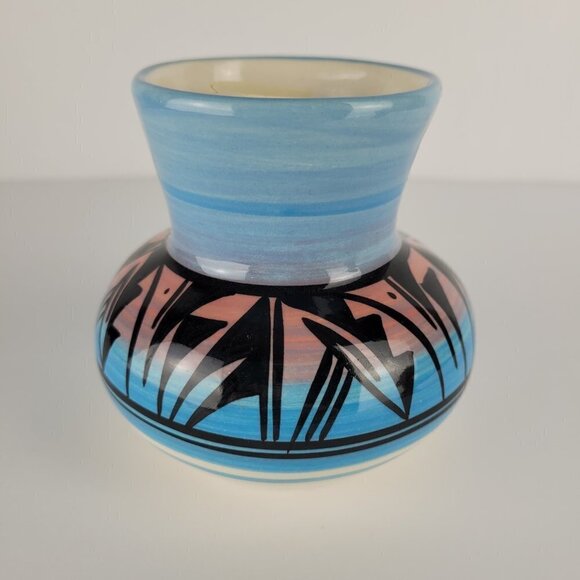 Mesa Verde Pottery Boho Native American Hand Painted Glazed Ceramic Pottery/Vase - Picture 2 of 9